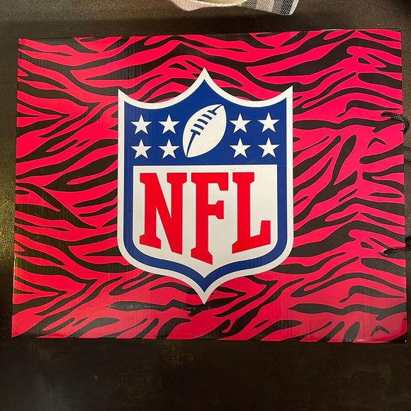 Official NFL Dallas cowboy long boots brand new!Collectors item - Picture 3 of 5